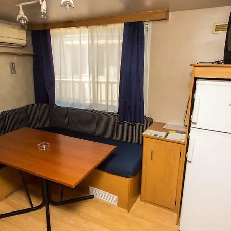 別荘 Mobilehomes Camping Stoja 10854 プーラ